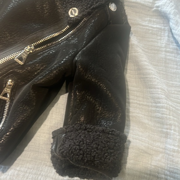 EUC faux leather jacket - Picture 3 of 7